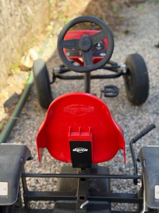 Kart de pedales BERG rojo