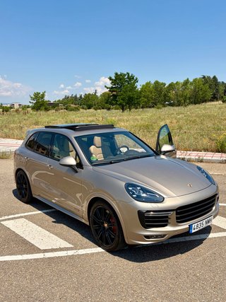 Porsche Cayenne GTS