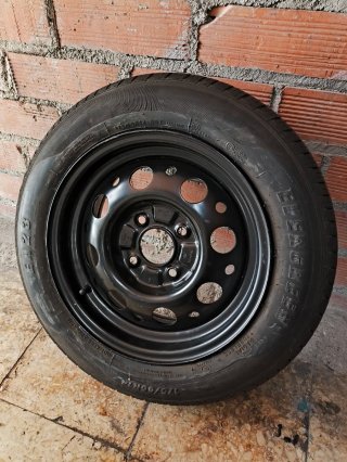 Rueda de recambio Ford 175/65R14