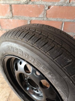 Rueda de recambio Ford 175/65R14