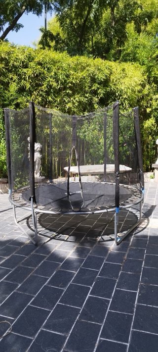Cama elástica para jardín
