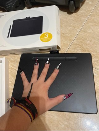 Tableta Gráfica Wacom Intuos Negra