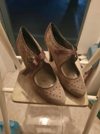 Zapatos Pepe Castello beige/marrón