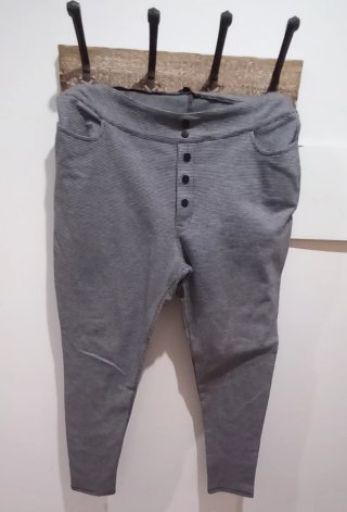 Pantalón Velika blanco y negro Botones