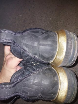 Scarpe Nike LeBron 16 Basket Nere Oro
