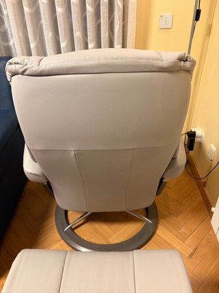 Sillón Stressless Mayfair Signature + Reposapiés