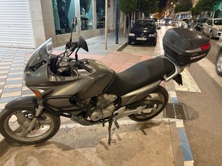 Honda Varadero 125 Gris Metalizado