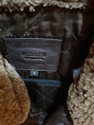 Chaquetón de piel hombre negro