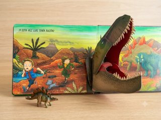 Libro táctil infantil ¿Estás ahí, dinosaurio?