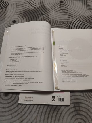 Libros 2º Grado Medio Peluquería y Estética