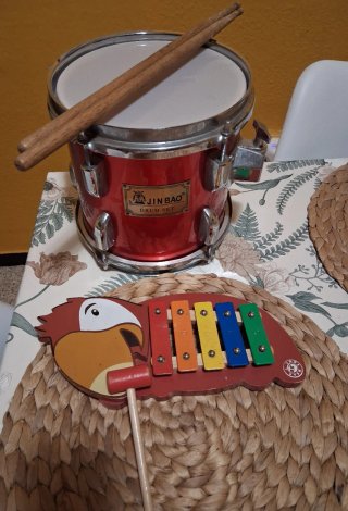 Tambor y xilófono infantil JINBAO