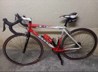 Bicicleta de carretera BH
