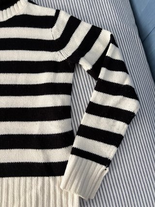 Jersey de cuello alto a rayas
