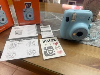 Cámara Fujifilm Instax Mini 11 Azul