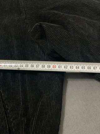 Chaqueta Zara Negra y Verde con parches