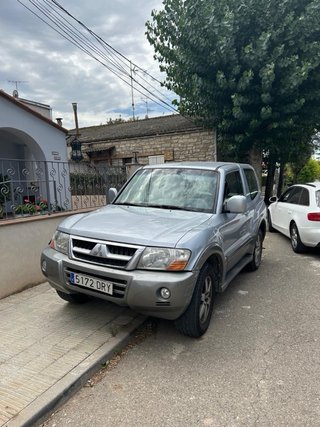 Mitsubishi Montero 2006