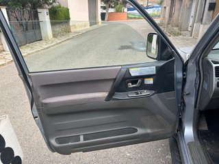 Mitsubishi Montero 2006
