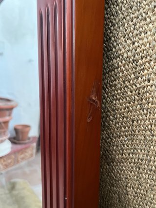 Specchio in legno con modanature per comodino, camera da letto o bagno