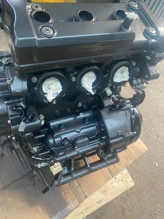Motor Yamaha MT-09 890