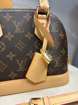Bolso Louis Vuitton Alma Marrón