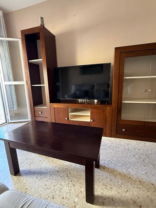 Set de muebles de salón color nogal