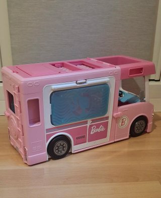 Autocaravana Camper Barbie Rosa