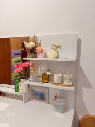 Tocador blanco con espejo y cajón