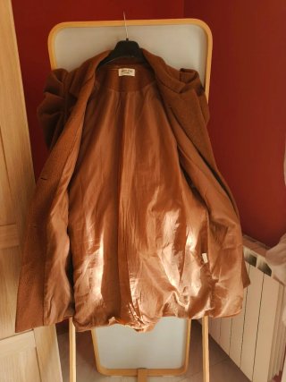 Cappotto marrone taglia M con maniche a sbuffo