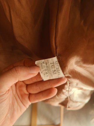 Cappotto marrone taglia M con maniche a sbuffo