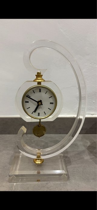 Reloj de péndulo acrílico vintage