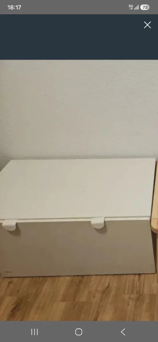 Baúl de madera blanco