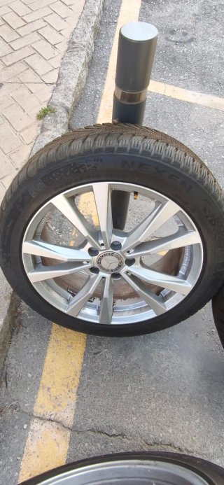 4 Llantas Mercedes 18” + Neumáticos