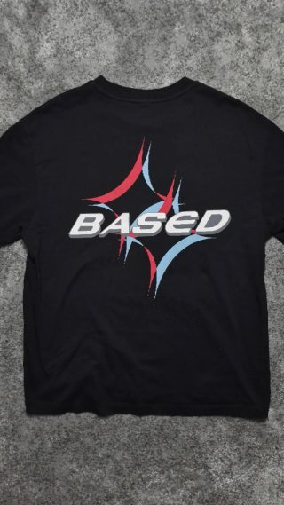 Camiseta Negra BASED