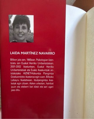 Libro “Aintzaneren koadernoa”