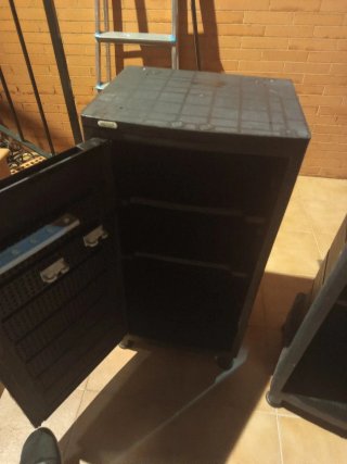 Muebles de resina para herramientas