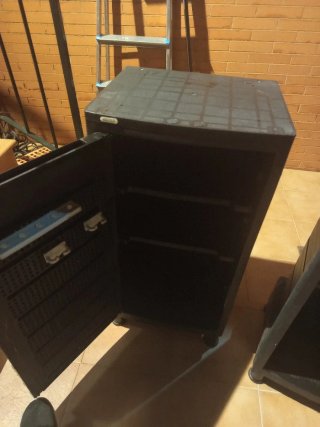 Muebles de resina para herramientas