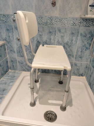 Silla de ducha con respaldo y asiento