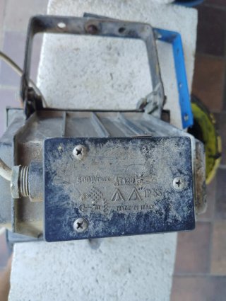 Foco Halógeno Metálico Negro
