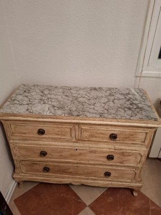 Cómoda antigua mármol