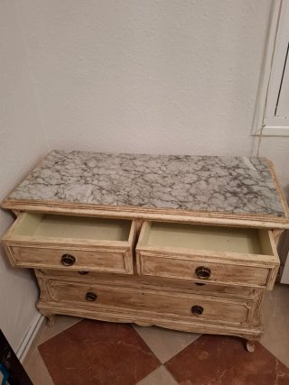 Cómoda antigua mármol
