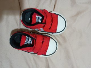 Zapatillas Converse rojas para bebé