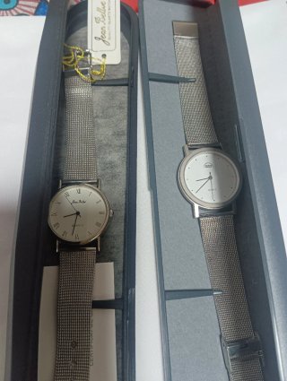 Relojes, uno Jean Belleve Plateados y Blancos,nuev