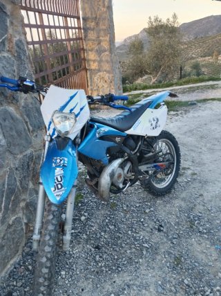 Beta 50 cc Enduro/Motocross Azul/Blanco