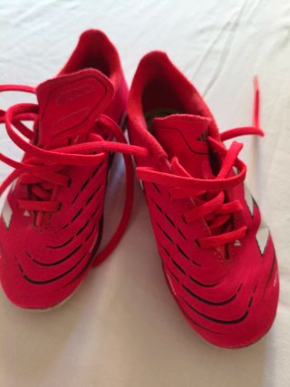 Botas de fútbol Adidas Predator Rojas Para niño
