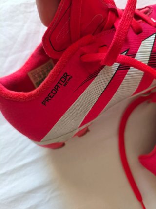 Botas de fútbol Adidas Predator Rojas Para niño