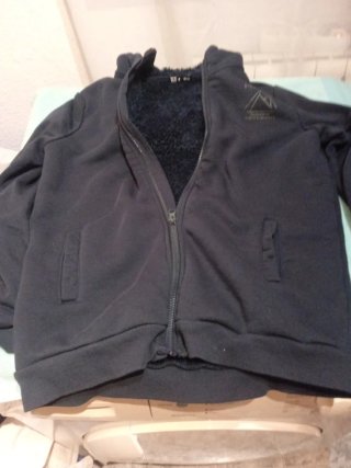 Sudadera negra con pelo interior 13-14