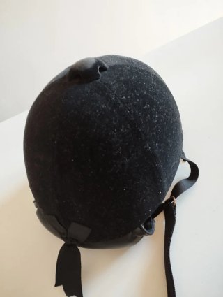 Casco de equitación negro
