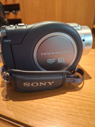 Videocámara Sony Handycam DCR-DVD405