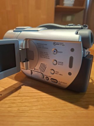 Videocámara Sony Handycam DCR-DVD405