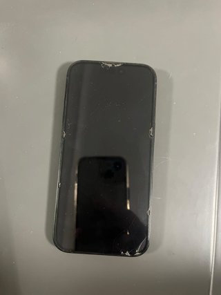 iPhone 16 Negro/Gris